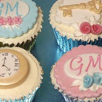 Mini-cakes and cupcakes